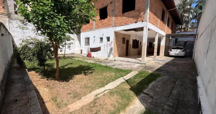 Casa em condomínio fechado com 5 quartos para alugar na Jornalista Guilherme Apgaua, 125, Buritis, Belo Horizonte