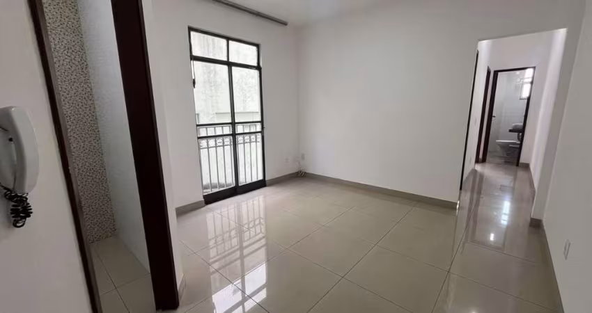 Apartamento com 2 quartos à venda na Rua Maria Beatriz, 503, Havaí, Belo Horizonte