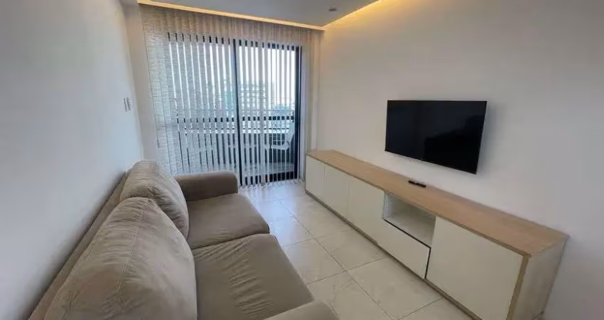Apto flat mobiliado e equip. com serviços de limpeza, 1 vaga, piscina, área nobre de Boa Viagem.