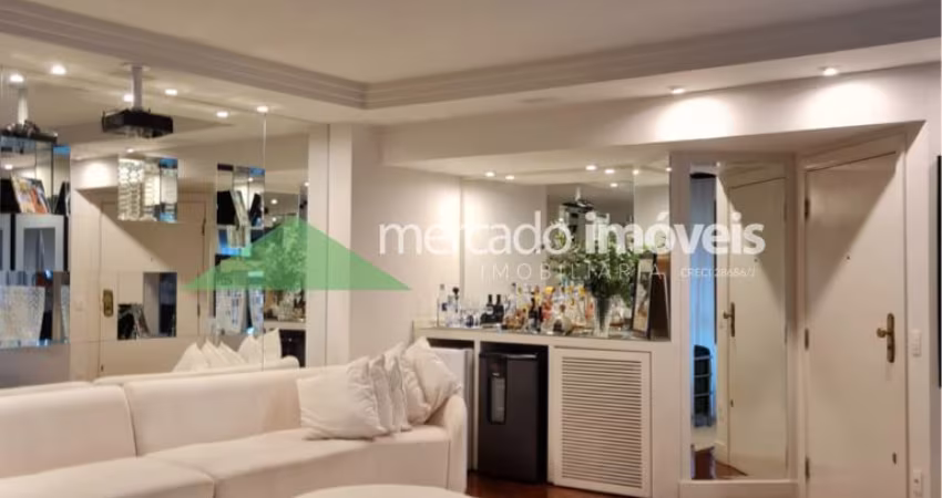 Belo Apartamento para venda no Edifício Manhatan