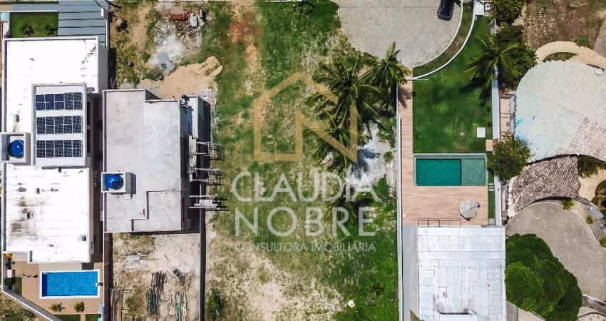 Lote nascente à beira-mar na Praia da Costa Brava – Condomínio Rio Mar