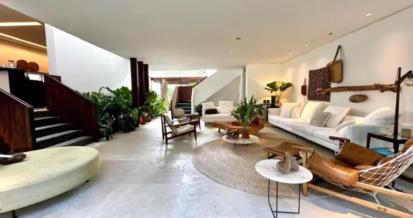 Casa beira-mar à venda com 481 m2, 4 suítes em garça torta