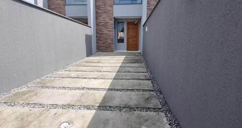 SOBRADO GEMINADO BAIRRO PARANAGUAMIRIM 305mil 
