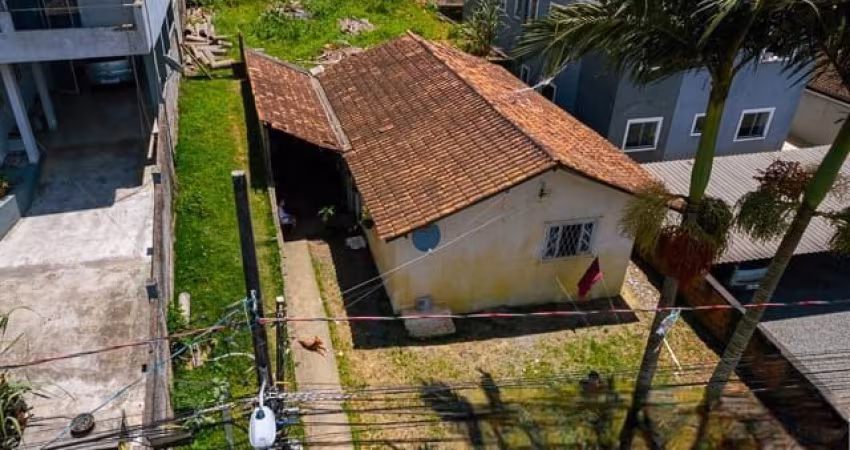 CASA ESCRITURADA NO PARANAGUAMIRIM