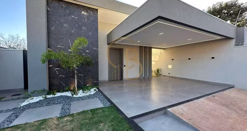 MAGNÍFICA CASA COM FACHADA MODERNA E RICA EM ILUMINAÇÃO