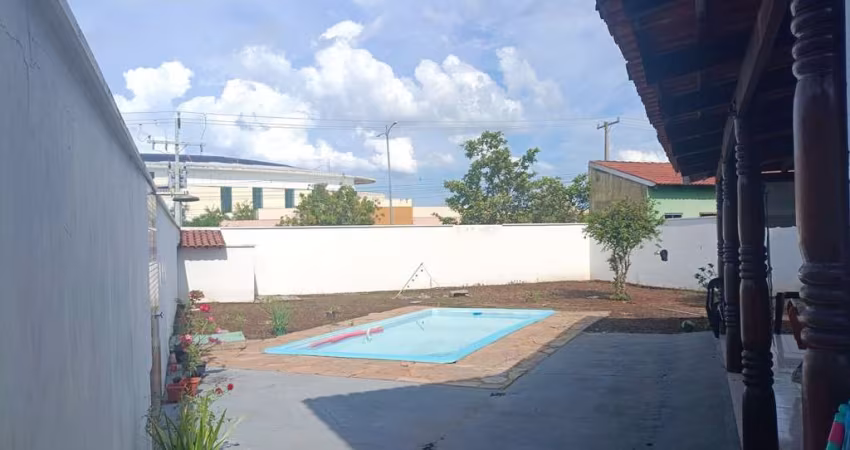 Casa c/ Piscina na 105 Norte  Fundos Shopping Capim Dourado