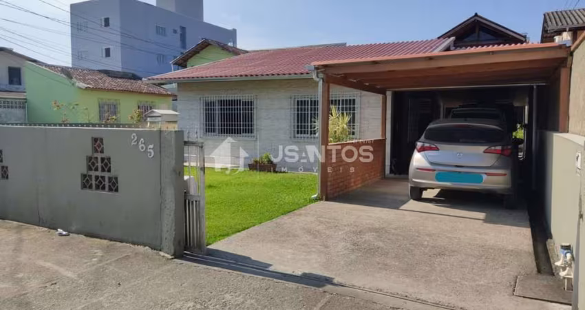 Casa · 180m² · 5 quartos · 3 vagas