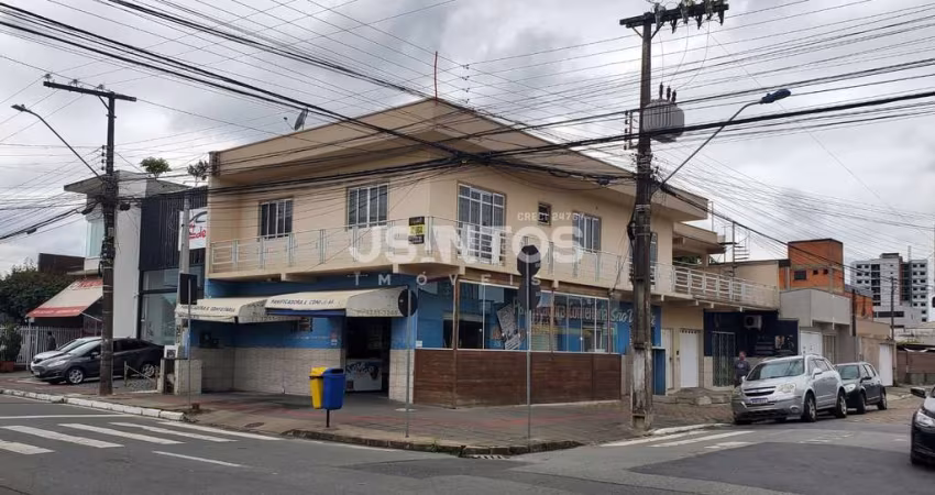 Sobrado Comercial · 150m² · 02 Salas - Casa.