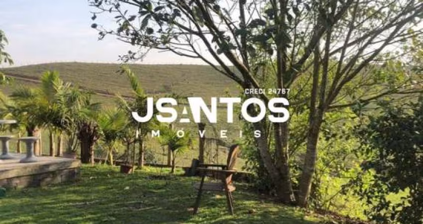Rural · 4000m² · 5 quartos · 3 vagas