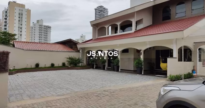 Linda Casa para locação no Bairro São Judas