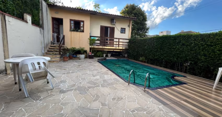 Oportunidade - Casa mista à venda no Condomínio Aruã.