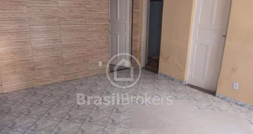Casa à venda com 170,00m² e 2 quartos em Cavalcanti, Rio de Janeiro - rj