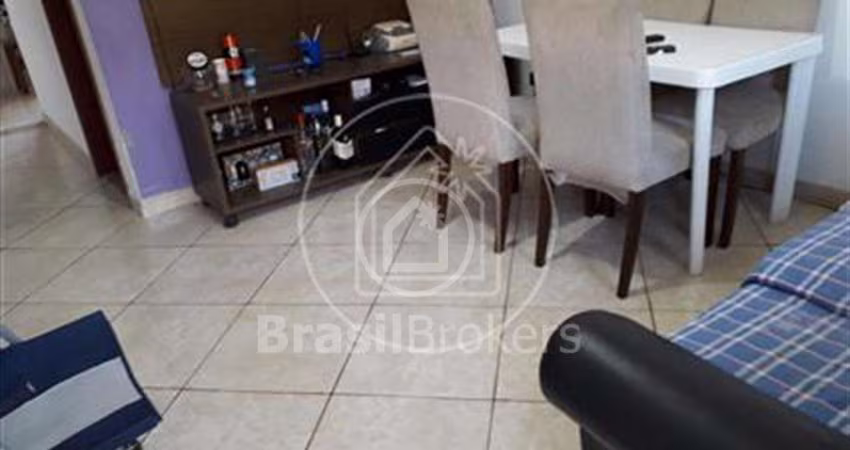 Casa de Condomínio à venda com 42,00m² e 2 quartos em Cavalcanti, Rio de Janeiro - rj