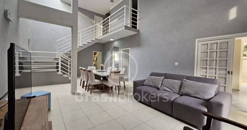 Casa com 5 quartos à venda na Rua Tejo, Vila Valqueire, Rio de Janeiro