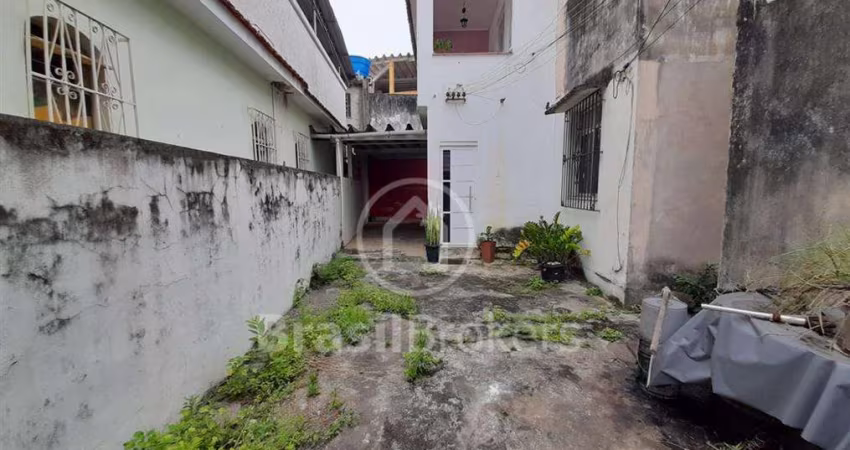 Apartamento tipo casa 3 quartos próximo à Dom Hélder Câmara