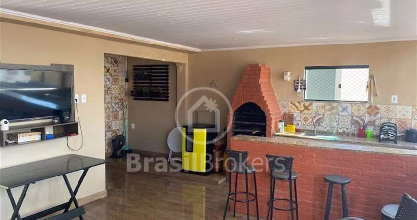 Casa com área de lazer e churrasqueira perto da Cardoso de Morais