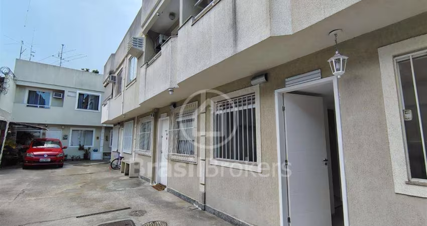 Excelente Casa duplex 02 Quartos em Condomínio