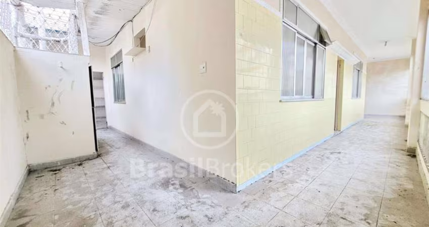 Casa à venda com 350,00m² e 3 quartos em Olaria, Rio de Janeiro - rj