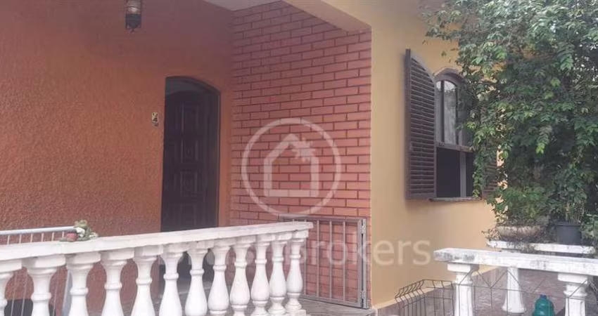 Casa Frente Rua Linear !!!...