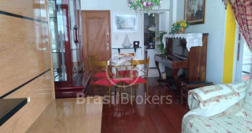 Apartamento  2qts dep completa !!!...