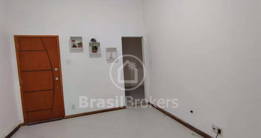 Ótimo Apartamento Térreo Tipo Casa – Exclusividade e Espaço em Abundância!