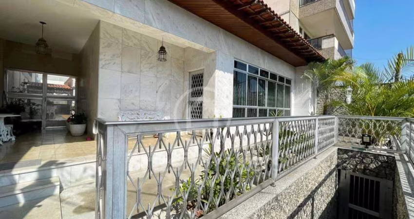 Casa de Condomínio à venda com 360,00m² e 6 quartos em Vila Valqueire, Rio de Janeiro - rj