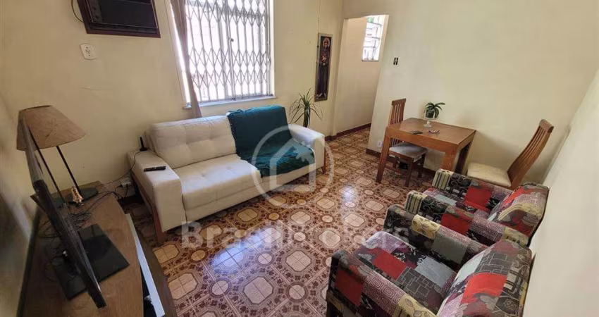Aconchegante apartamento no centro do Méier 2 Quartos c/dep e vaga de garagem condomínio varato