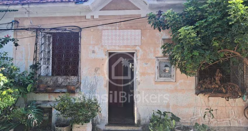 Charmosa Casa de Vila com 2 quartos, no Engenho Novo