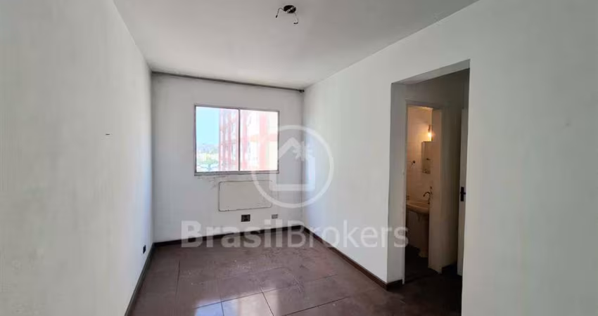 Apartamento com 2 quartos centro de Madureira