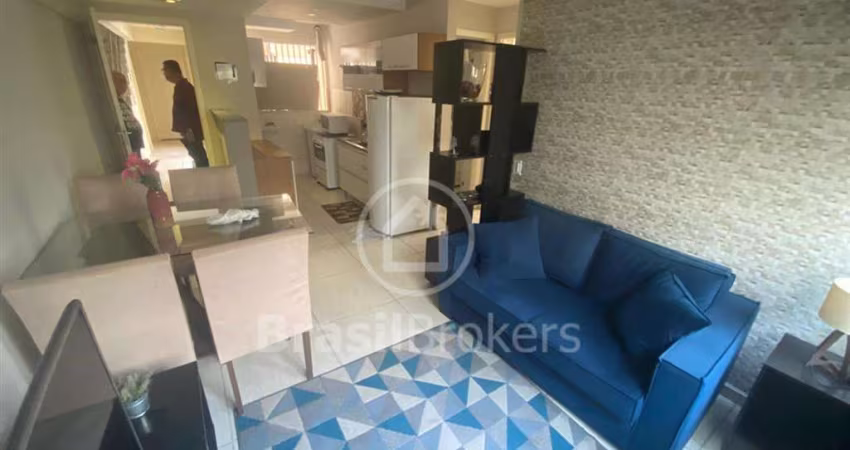 Apartamento de 43,45m², com dois quartos em condomínio, em Todos os Santos. Primeira locação