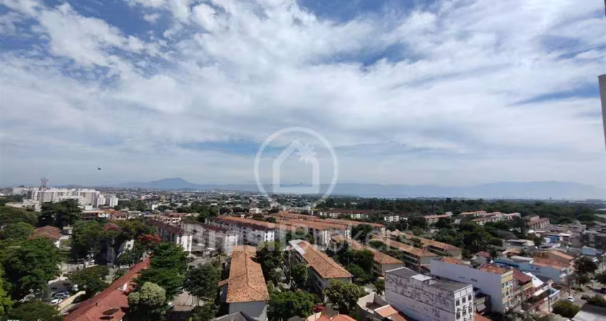 Excelente cobertura duplex em Olaria.