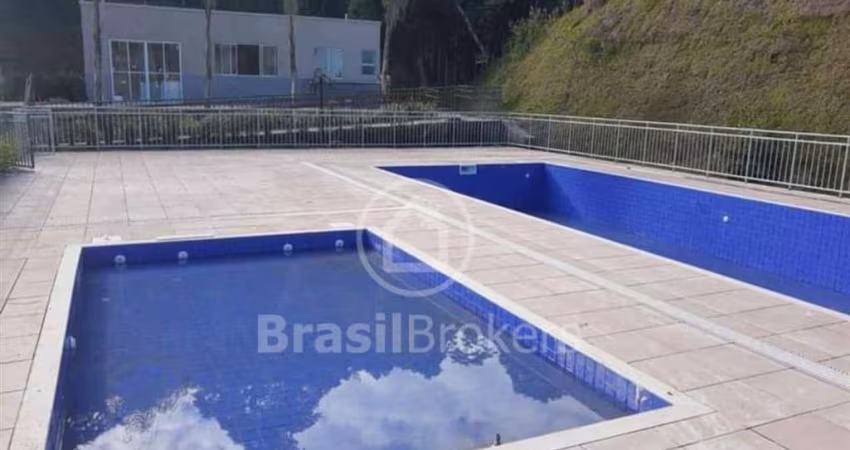 Ótimo apartamento no condomínio Florata !!!!