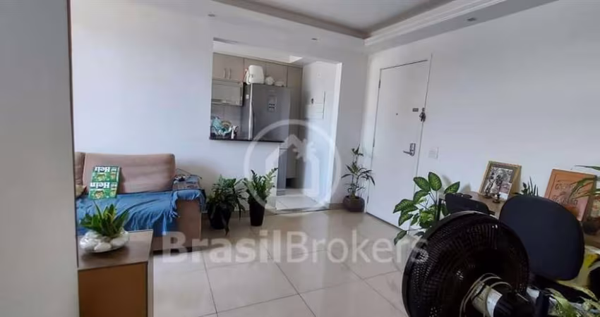 Apartamento 2 quartos com suíte varanda, vaga e 2 elevadores condomínio Bella Vita