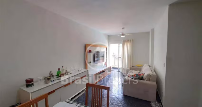 Apartamento 2 quartos + dependência próximo à dias da cruz