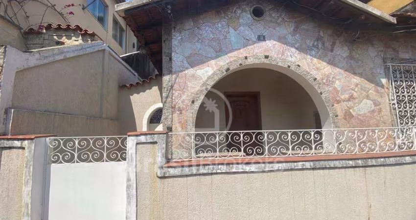 Casa de 2 quartos em vila, localizada em Quintino, Rio de Janeiro, RJ