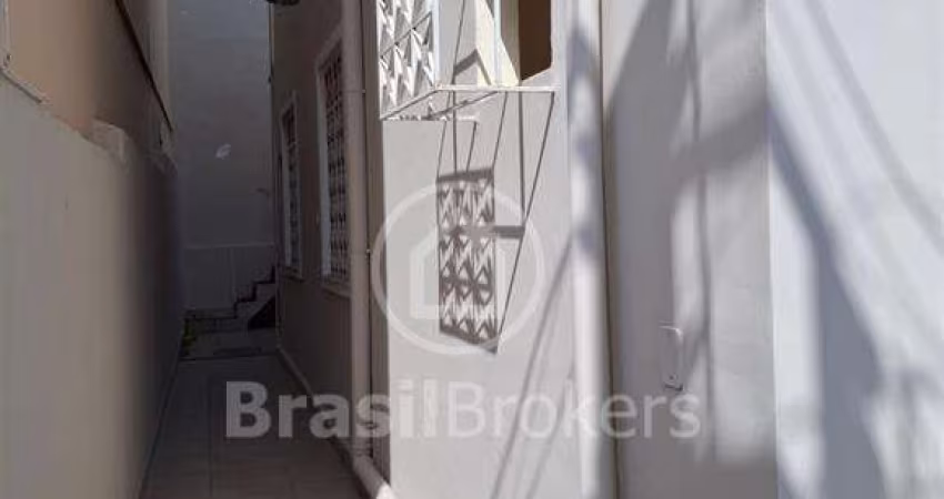 Excelente oportunidade. Casa de Vila no Meier