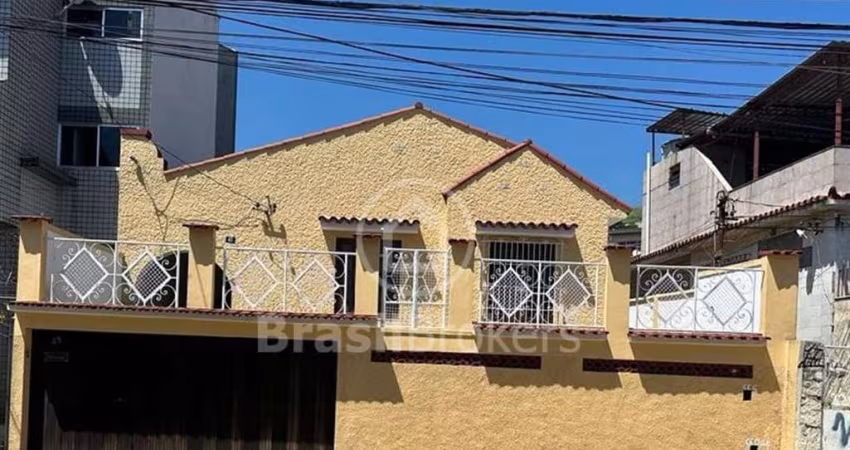 Casa à venda com 400,00m² e 3 quartos em Água Santa, Rio de Janeiro - RJ