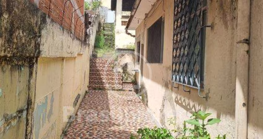 Casa em Quintino 3 quartos com quintal
