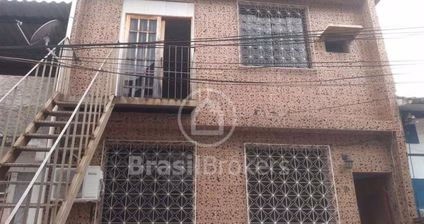 Casa de Vila 4 quartos, sendo 1 suíte