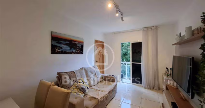 Lindo apartamento 2 quartos em Cascadura