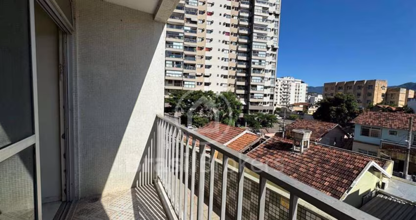APARTAMENTO COM 52M2 2 QUARTOS VARANDA