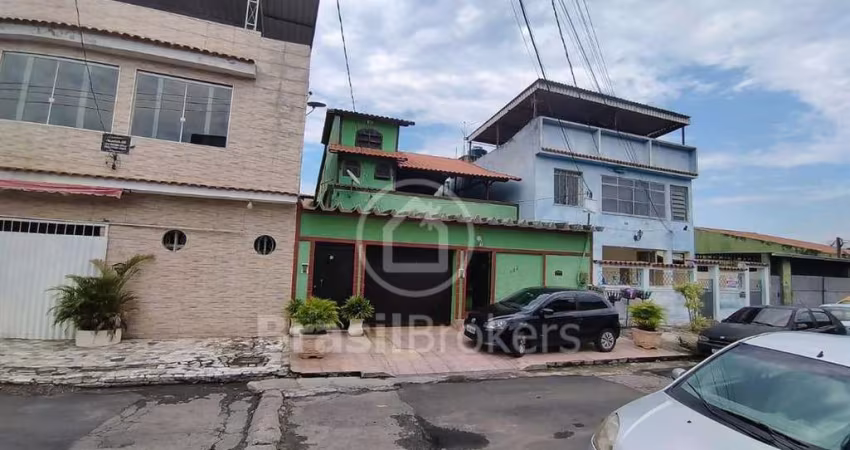 Casa à venda com 242,00m² e 4 quartos em Guadalupe, Rio de Janeiro - rj