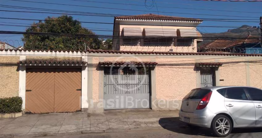 Casa à venda com 990,00m² e 5 quartos em Meier, Rio de Janeiro - rj