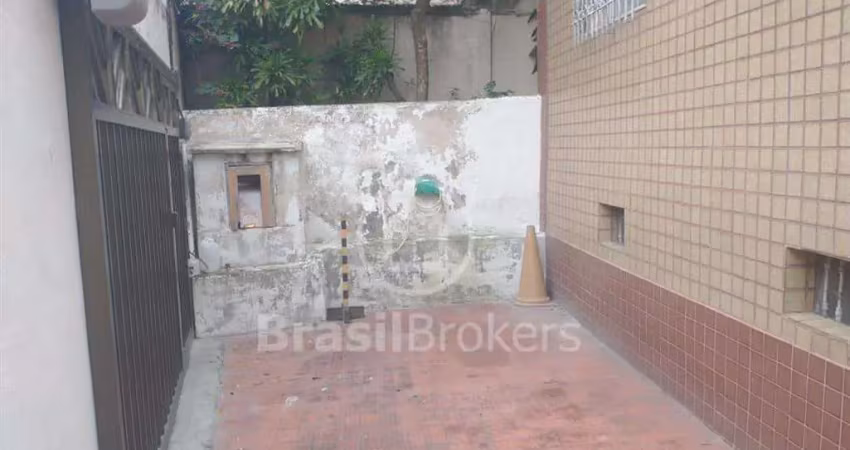 Casa à venda com 200,00m² e 3 quartos em Meier, Rio de Janeiro - rj