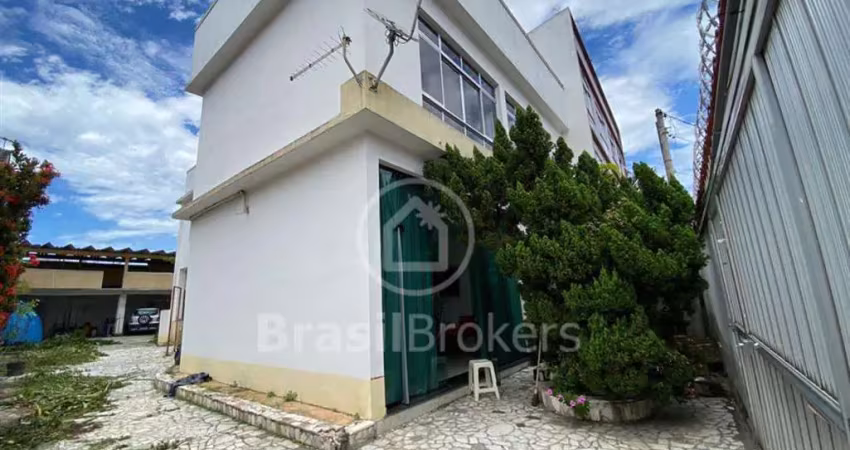 Casa à venda com 396,00m² e 5 quartos em Olaria, Rio de Janeiro - rj