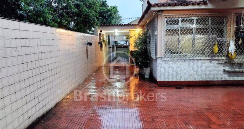 Casa à venda com 188,00m² e 3 quartos em Cavalcanti, Rio de Janeiro - rj
