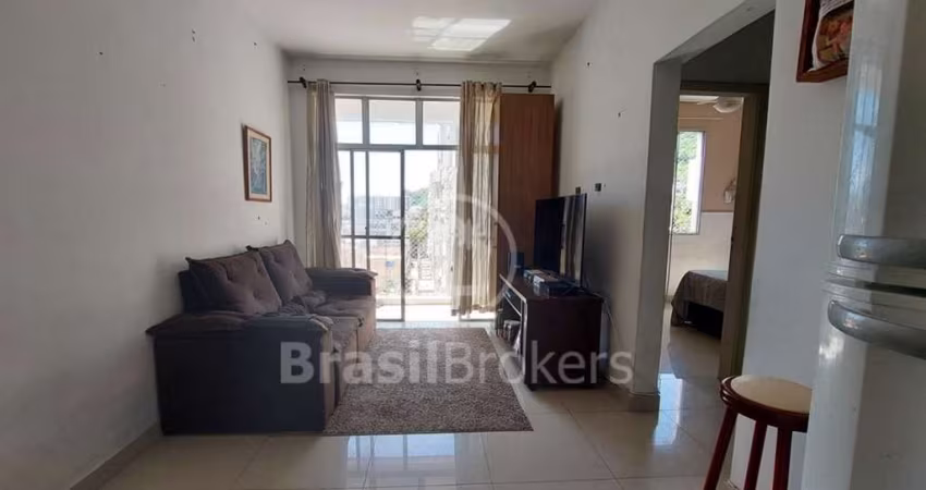 Apartamento com 2 quartos, elevador e vaga de garagem