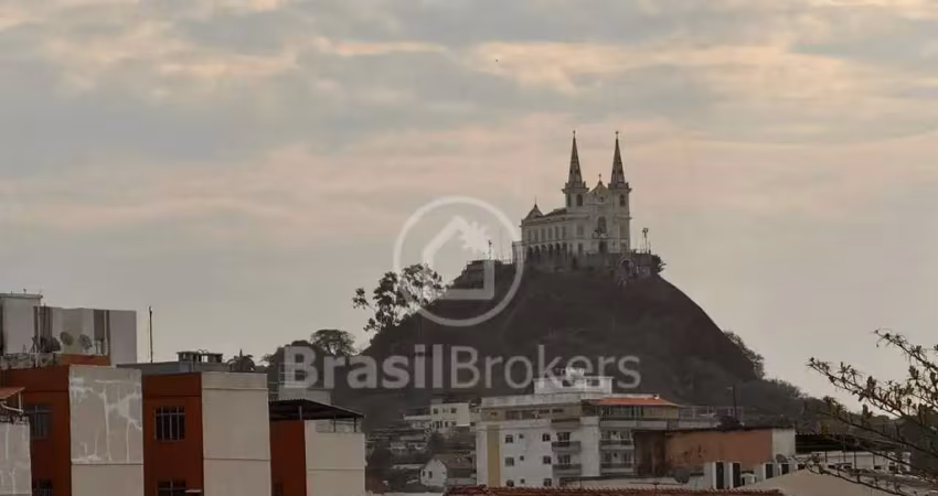 Casa à venda com 200,00m² e 4 quartos em ramos, rio de janeiro - rj