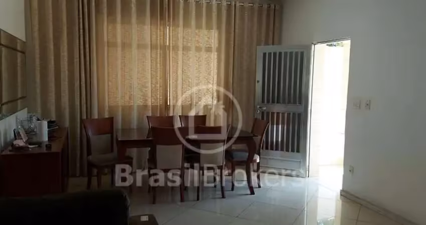 Casa à venda com 365,00m² e 5 quartos em Cachambi, Rio de Janeiro - rj