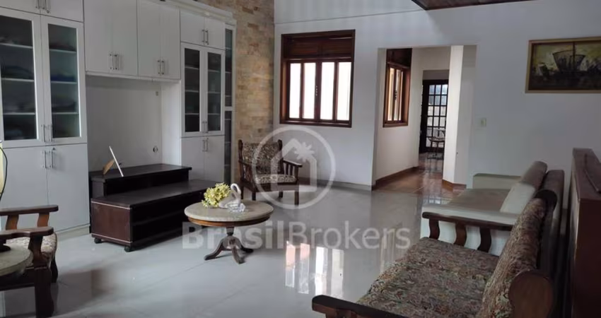 Casa à venda com 500,00m² e 3 quartos em Todos os Santos, Rio de Janeiro - rj